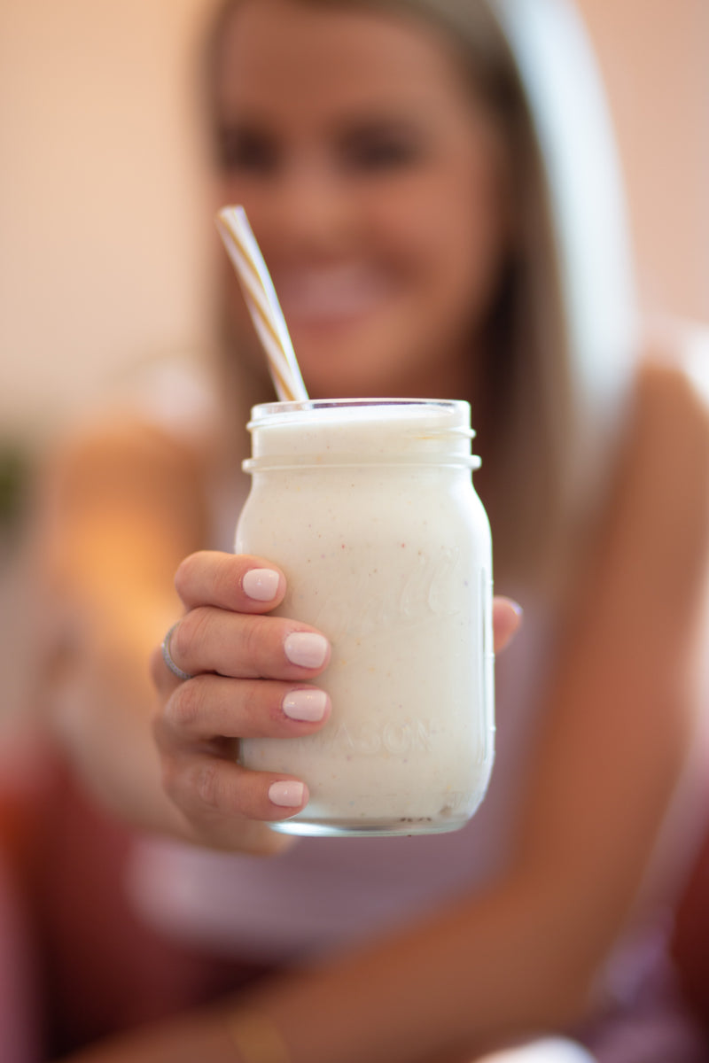 Anti-aging and delicious banana vanilla smoothie – babyface. 100% Pure Collagen by West & Co. NZ
